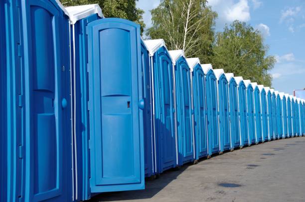 Best Portable restroom trailer rental  in South Roxana, IL